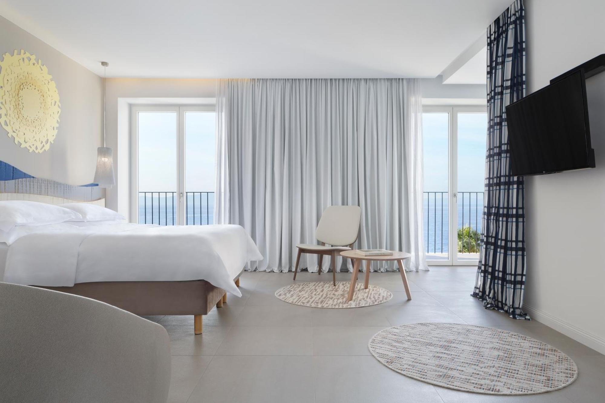 Bluesun Hotel Jadran Tucepi Room photo Deluxe room