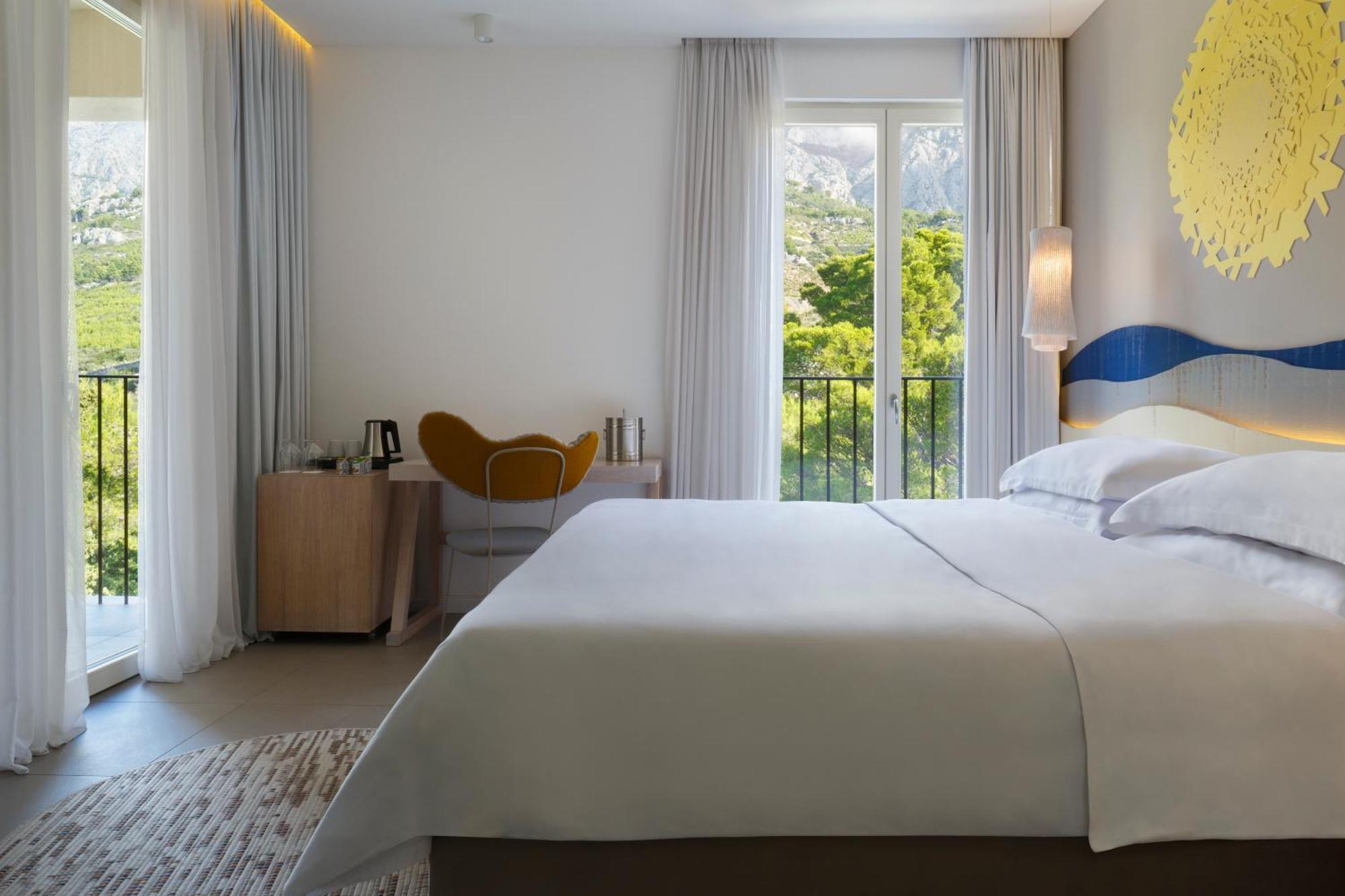 Bluesun Hotel Jadran Tucepi Room photo Deluxe room